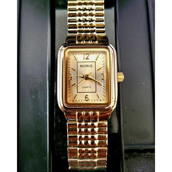 Rare Benrus Womens Vintage Retro Tank Watch in Box